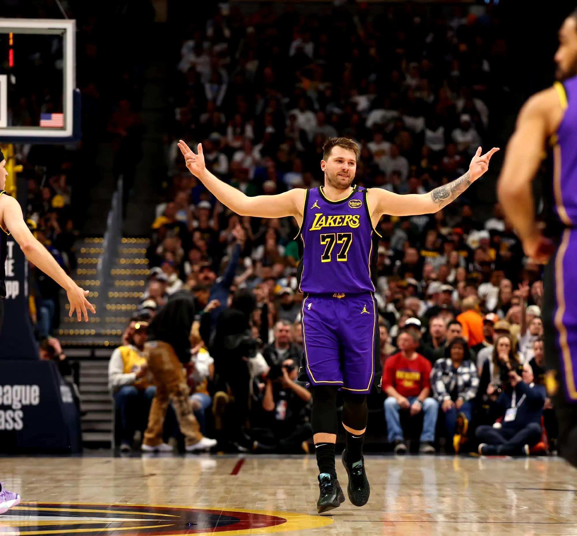 九游游戏下载平台东契奇重要时刻爆冷，利物浦带队取胜！