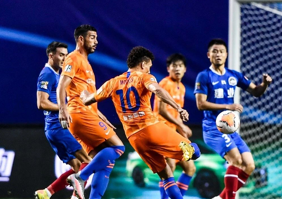 包含中超转会期再迎强敌，圣安东尼奥马刺外线爆发，主帅态度：态度坚定，赛季目标并未改变的词条